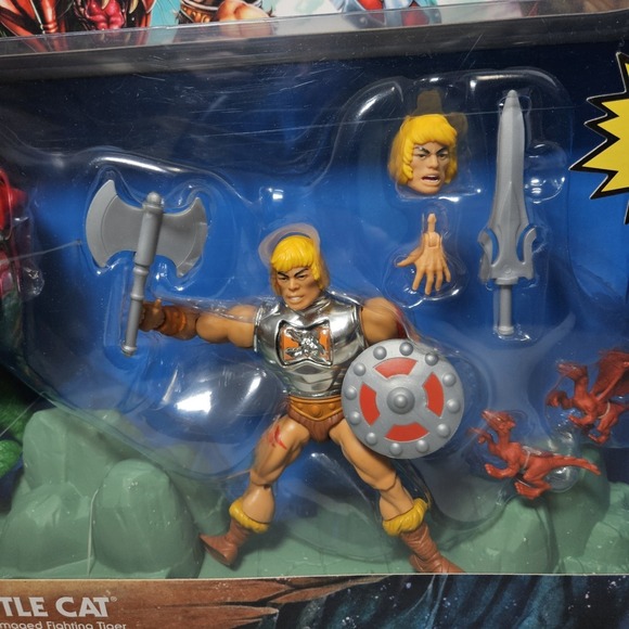 Brand New Masters Of The Universe Battle Armor He Man And Battle Cat Set - Picture 2 of 15